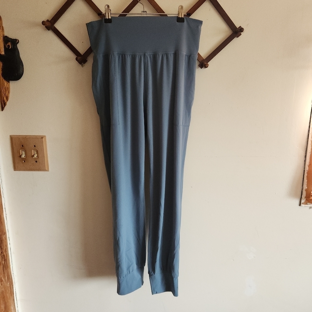 Athleta Salutation Jogger Athletic Baby Blue High-Waist Pockets Medium M Stretch